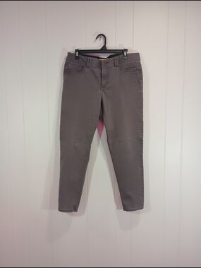 Democracy Gray Ankle Crop Slim Jeans